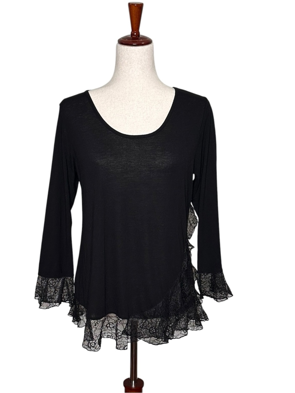 Oscar de la Renta Pink Label Black Lace-Hem Ruffles Scoop Neck Women's Top. S